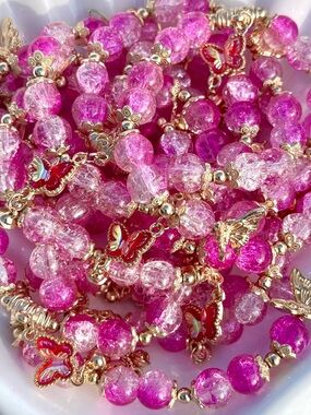 Double Butterfly Glass Beaded Bracelet NWOT